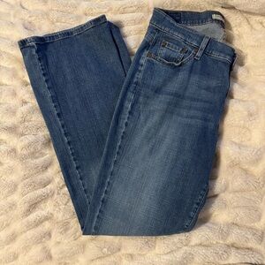 ****SOLD****Levi's Denim Curvy Boot Cut 529 Jeans